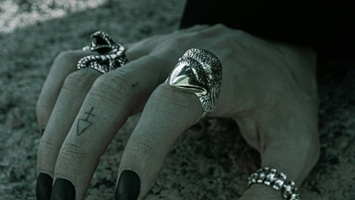 Goth op het podium: heren gothic mode in theater en drama